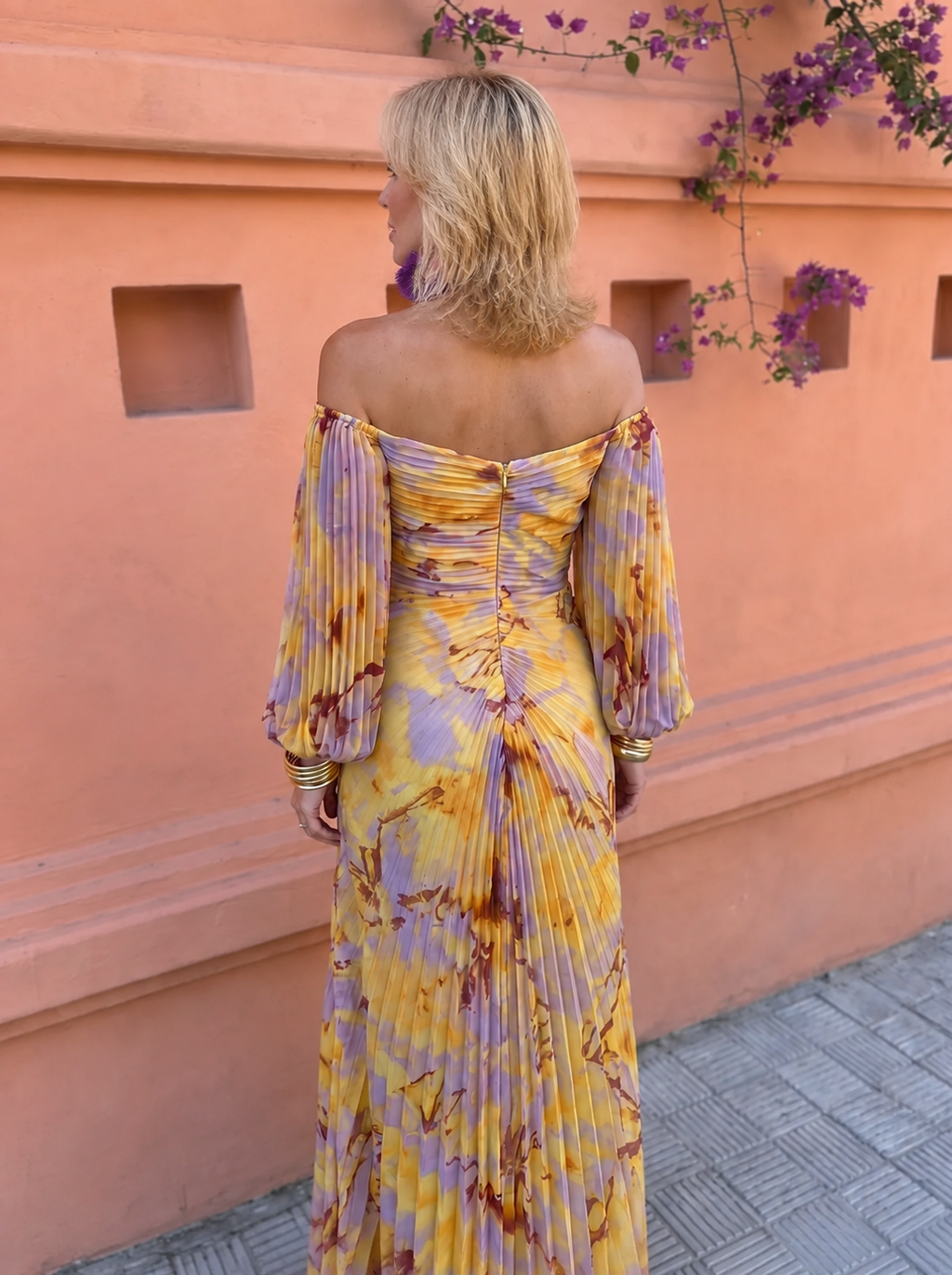 GRETA | VESTIDO LARGO CON ESTAMPADO FLORAL Y ESCOTE PROFUNDO