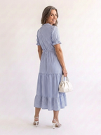 Dakota | Vestido midi a capas a rayas de manga corta