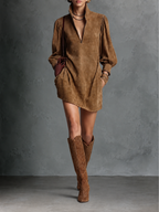 Silvia | Minivestido amplio de ante marrón con cremallera y cuello alto