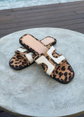 Marta - Sandalias Carys con estampado de leopardo