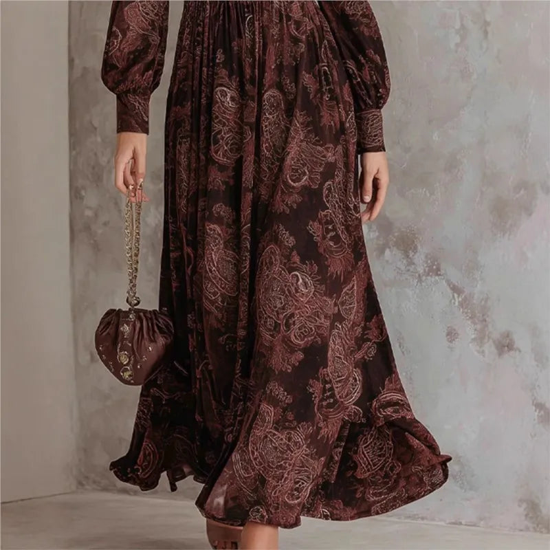 Emma | Vestido largo con estampado paisley y escote en V