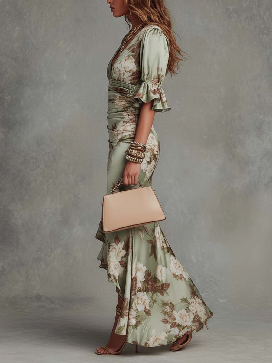 Anne™ | Vestido largo asimétrico de satén verde con cuello en V, mangas abullonadas y estampado floral