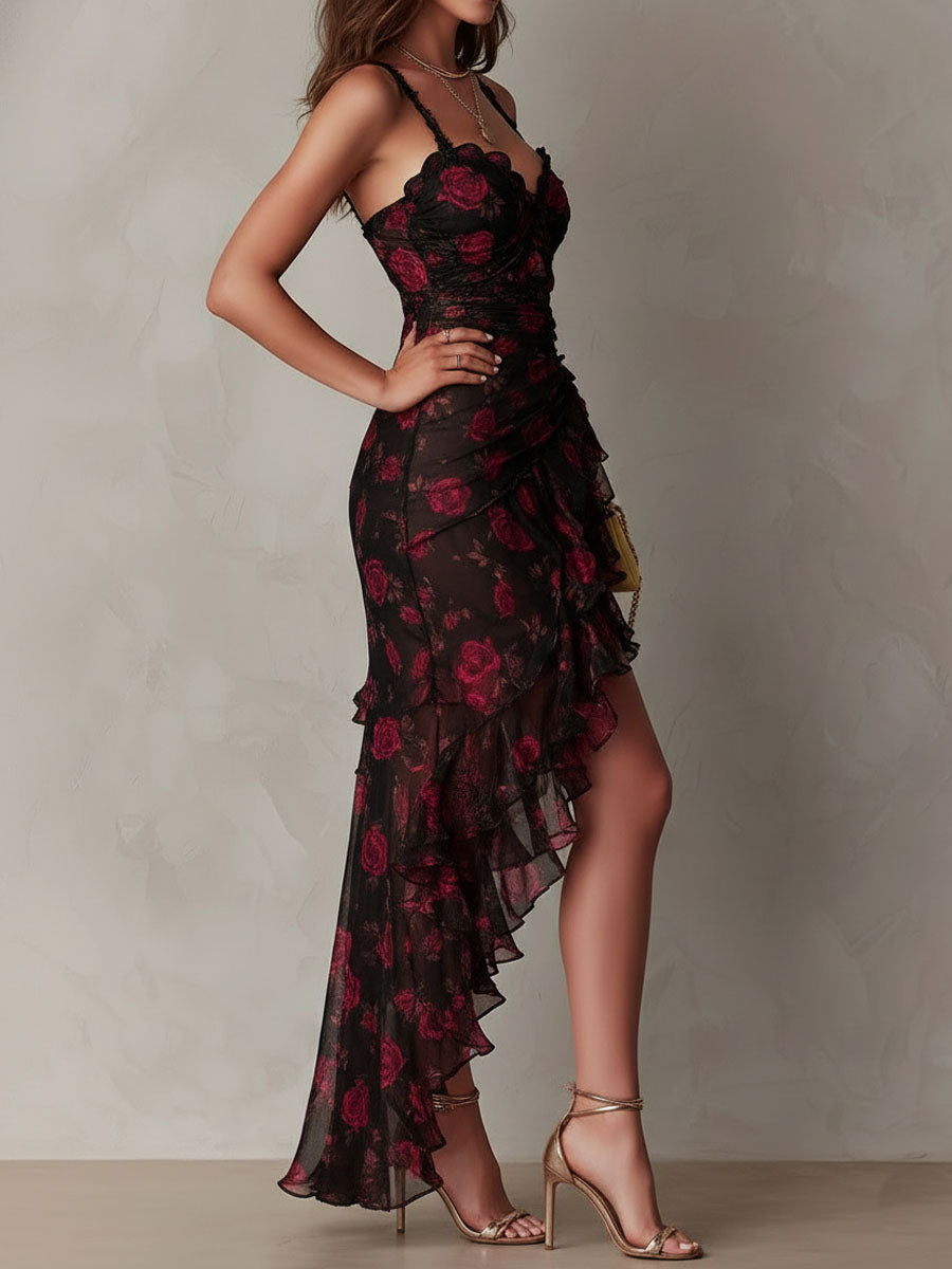 Edith | Vestido corto drapeado negro y rojo con estampado floral y dobladillo con volantes