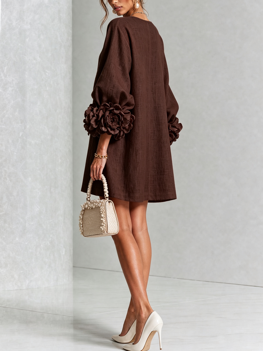 Brune | Robe courte en lin mélangé à manches bouffantes