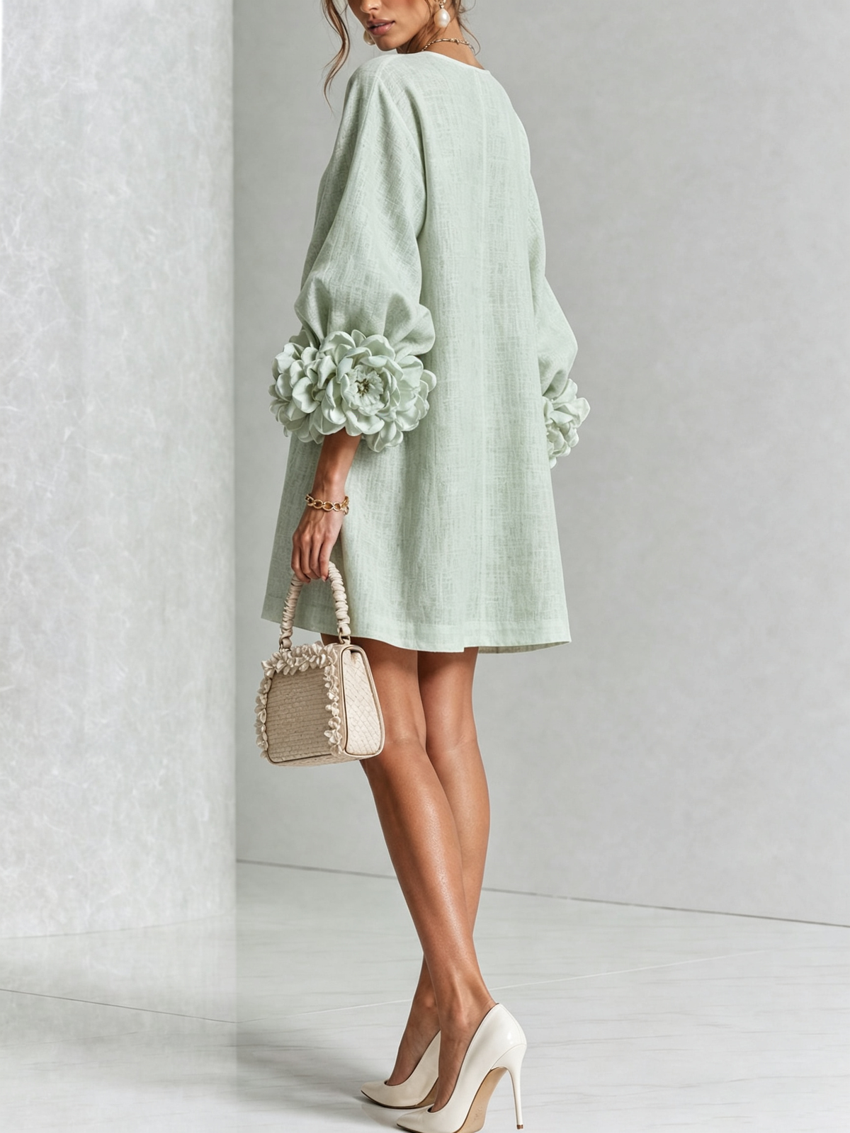 Brune | Robe courte en lin mélangé à manches bouffantes — Sage Mist