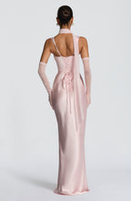 Vestido Silvia - Elegancia satinada con estructura refinada