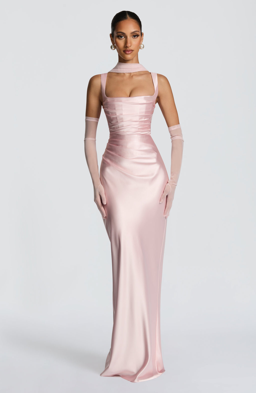 Vestido Silvia - Elegancia satinada con estructura refinada