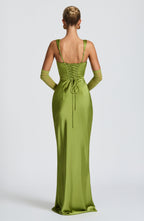 Vestido Silvia - Elegancia satinada con estructura refinada