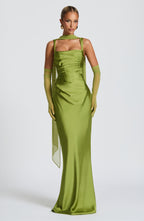 Vestido Silvia - Elegancia satinada con estructura refinada