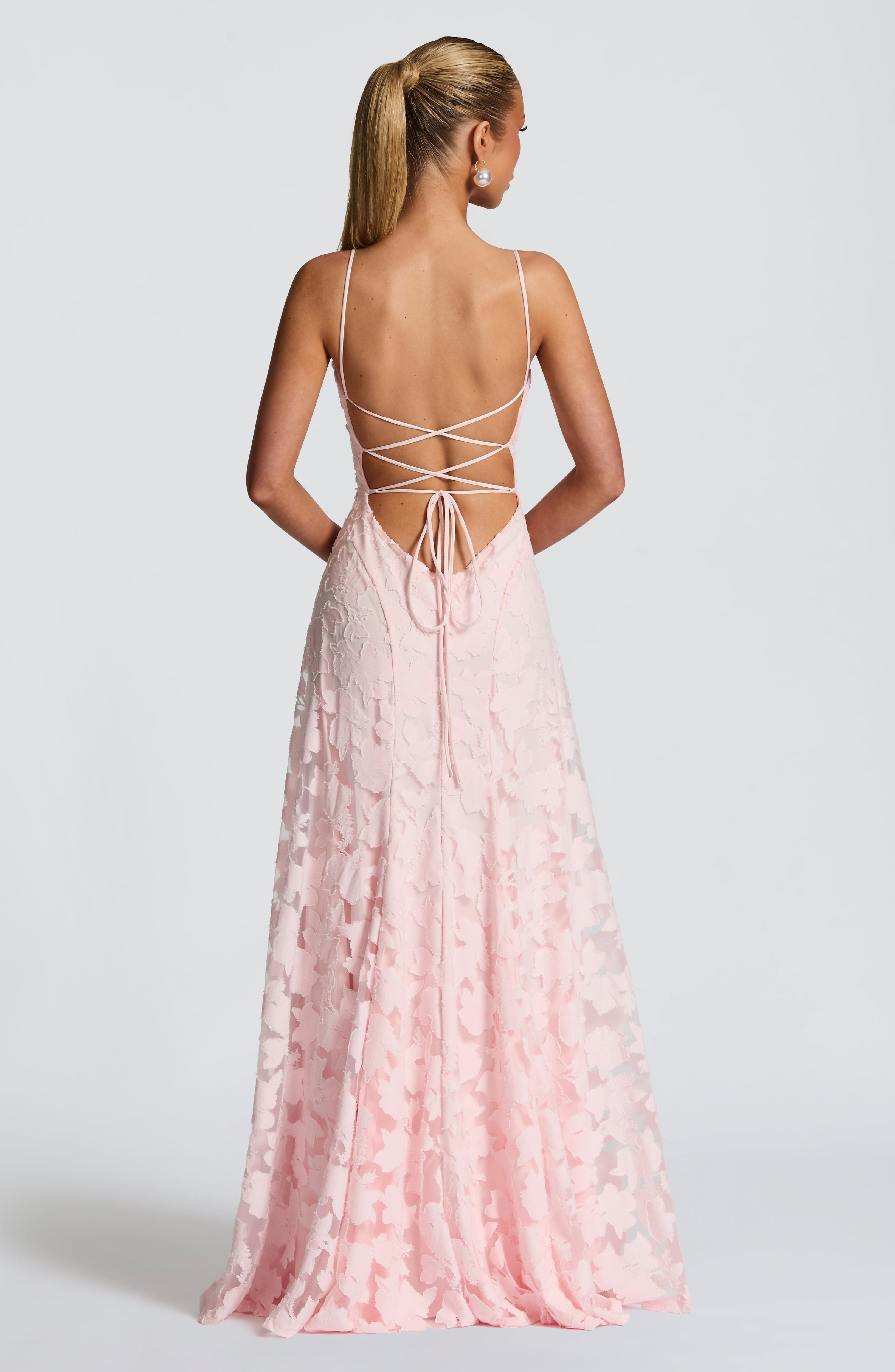 Vestido Manuela - Elegancia fluida con acabado sofisticado