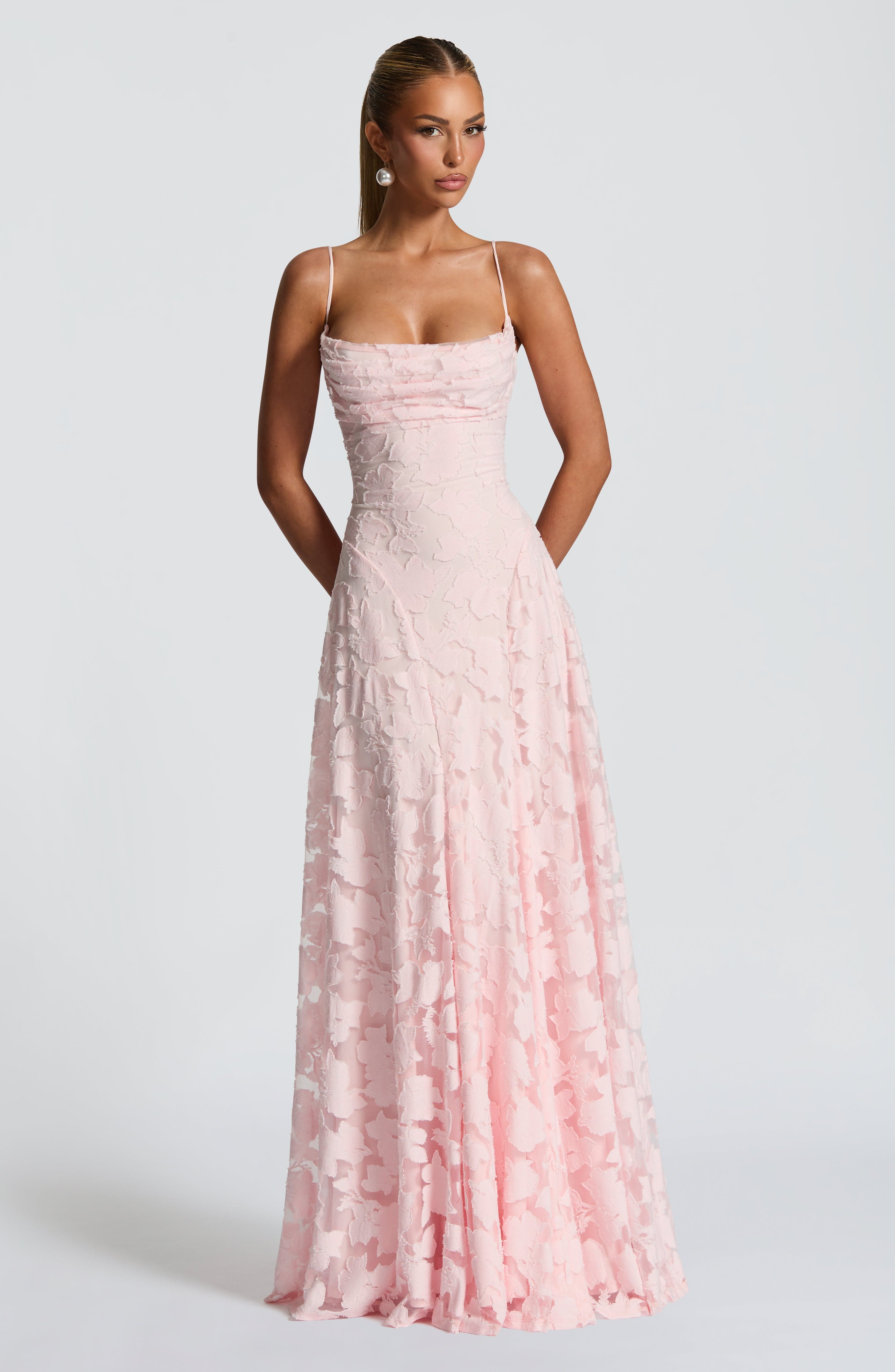 Vestido Manuela - Elegancia fluida con acabado sofisticado