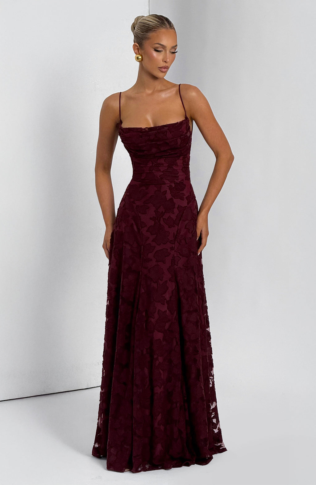 Vestido Manuela - Elegancia fluida con acabado sofisticado