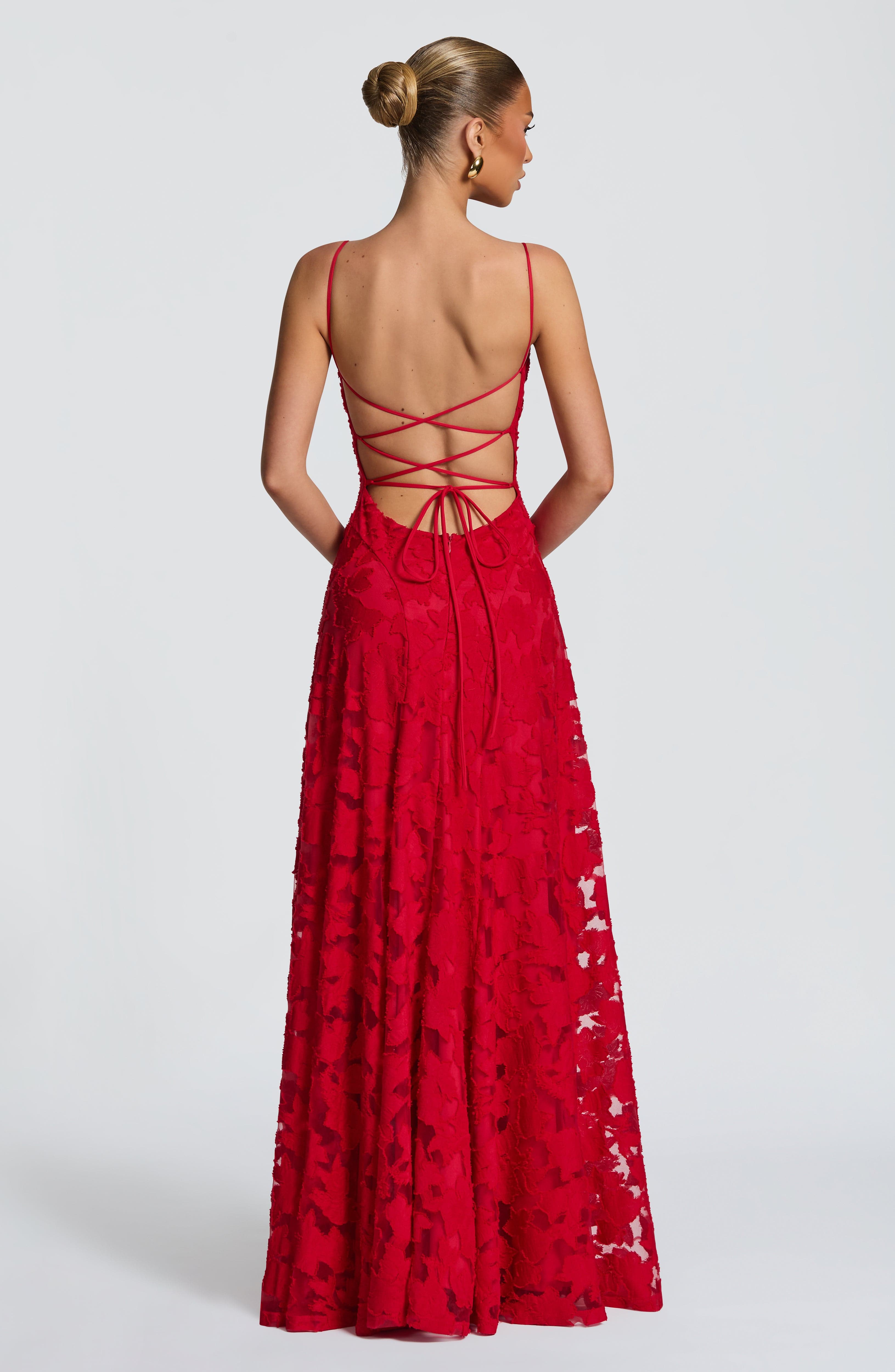 Vestido Manuela - Elegancia fluida con acabado sofisticado