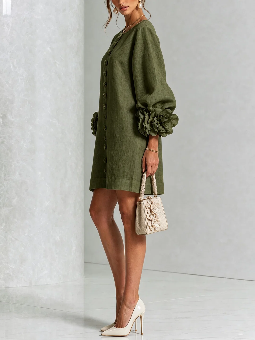 Brune | Robe courte en lin mélangé à manches bouffantes — Vert olive