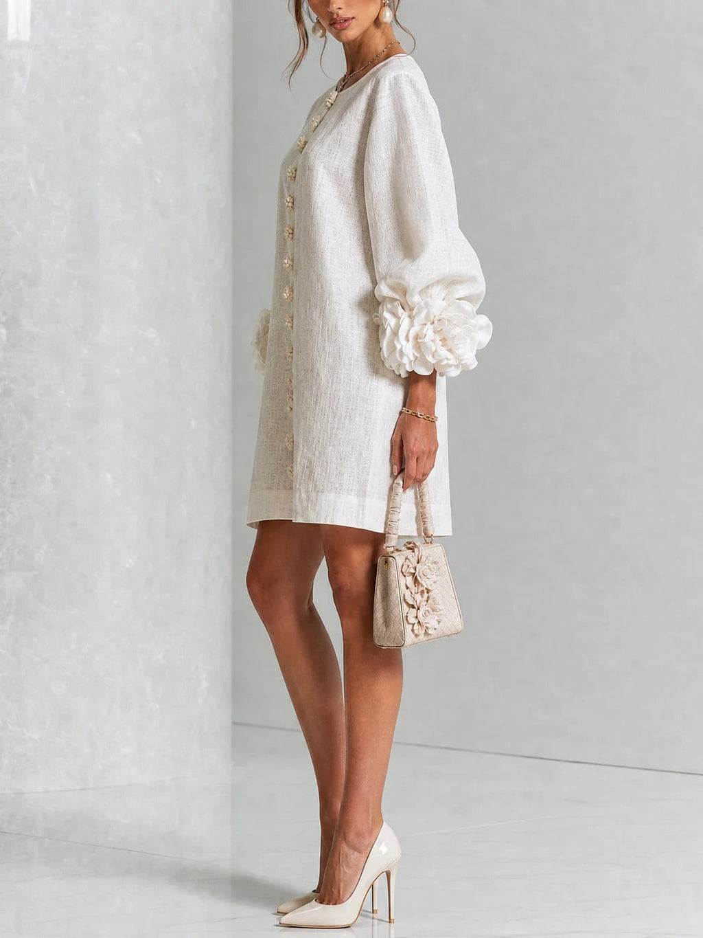 Brune | Robe courte en lin mélangé à manches bouffantes