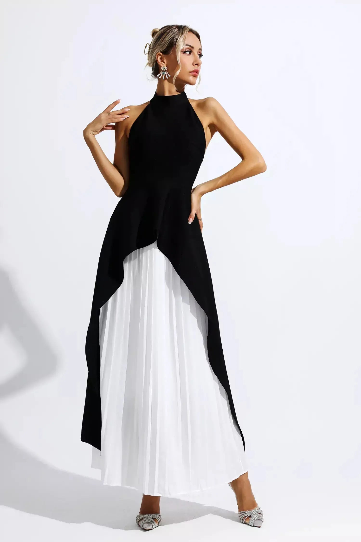 Conjunto Candela - Elegancia minimalista en blanco y negro