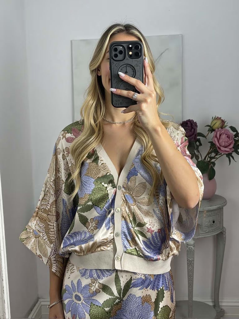 Conjunto Margarita - Elegancia fluida y feminidad sofisticada