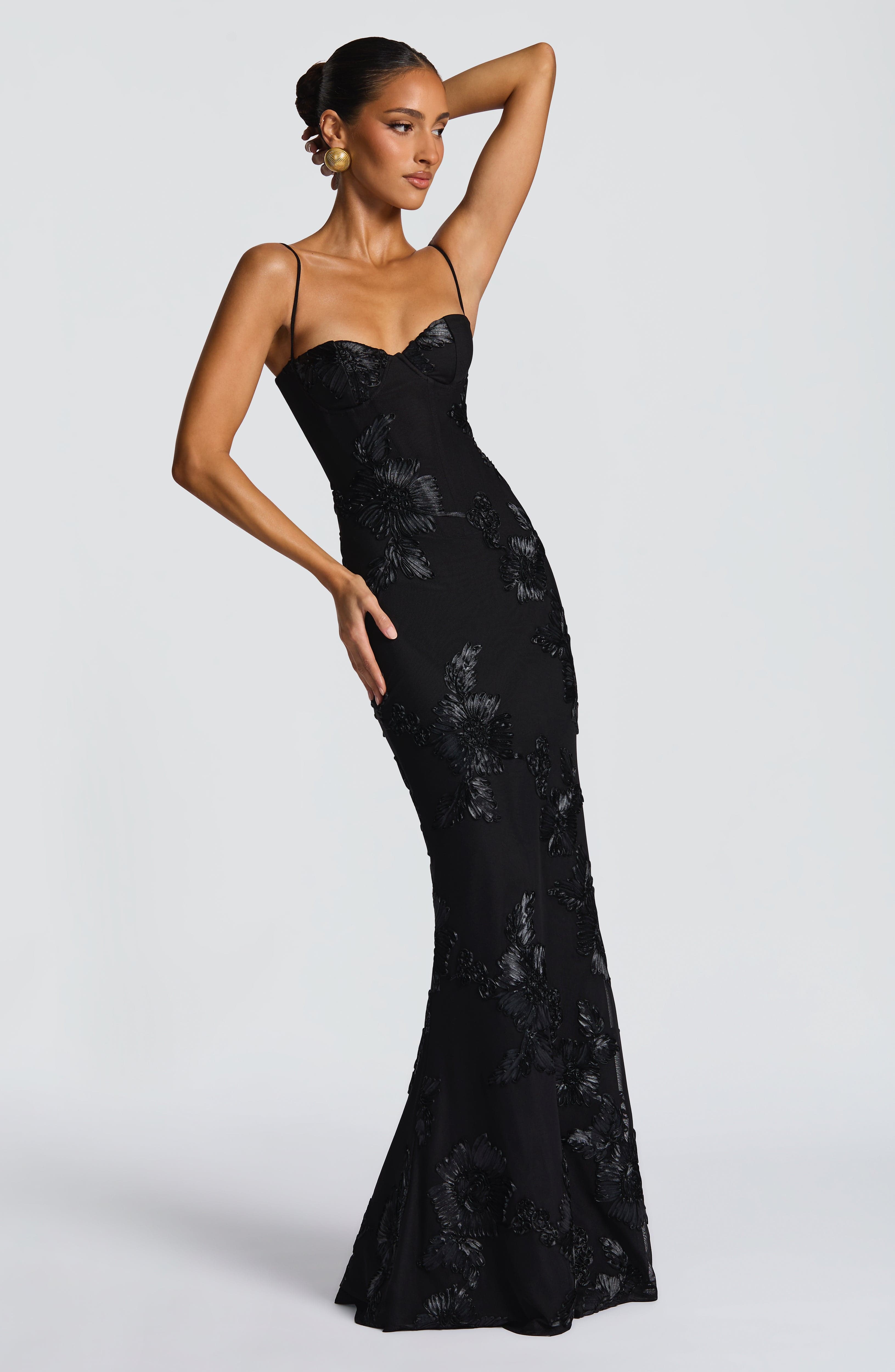 Vestido Raquel - Elegancia estructurada con detalles exclusivos
