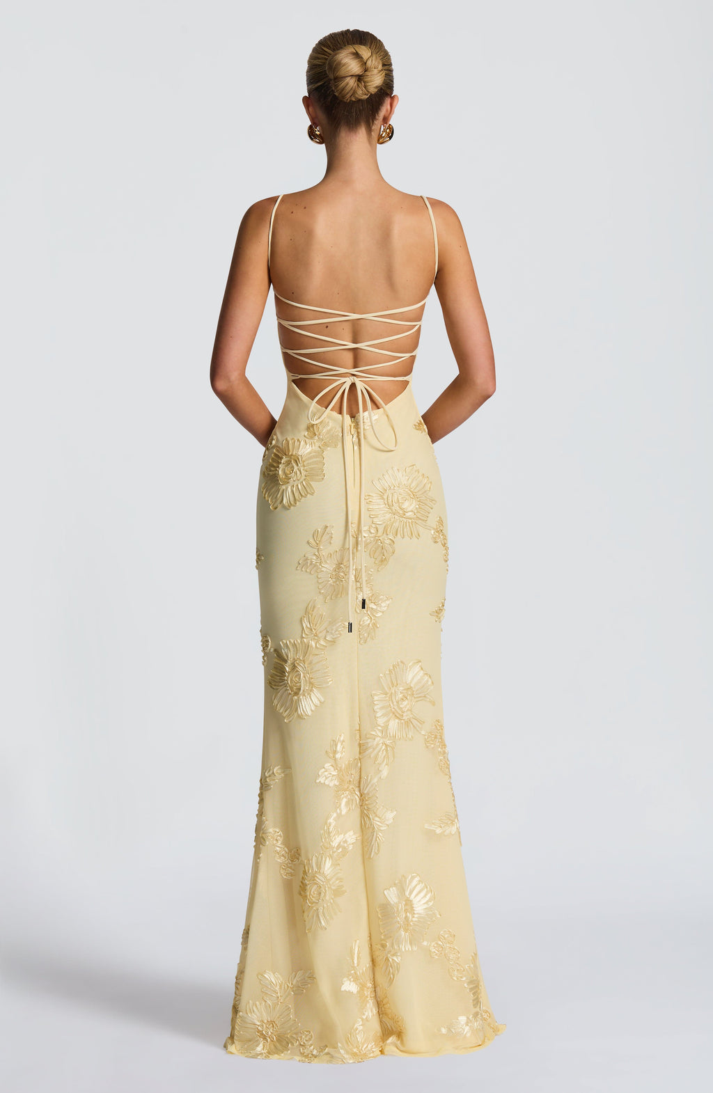 Vestido Raquel - Elegancia estructurada con detalles exclusivos