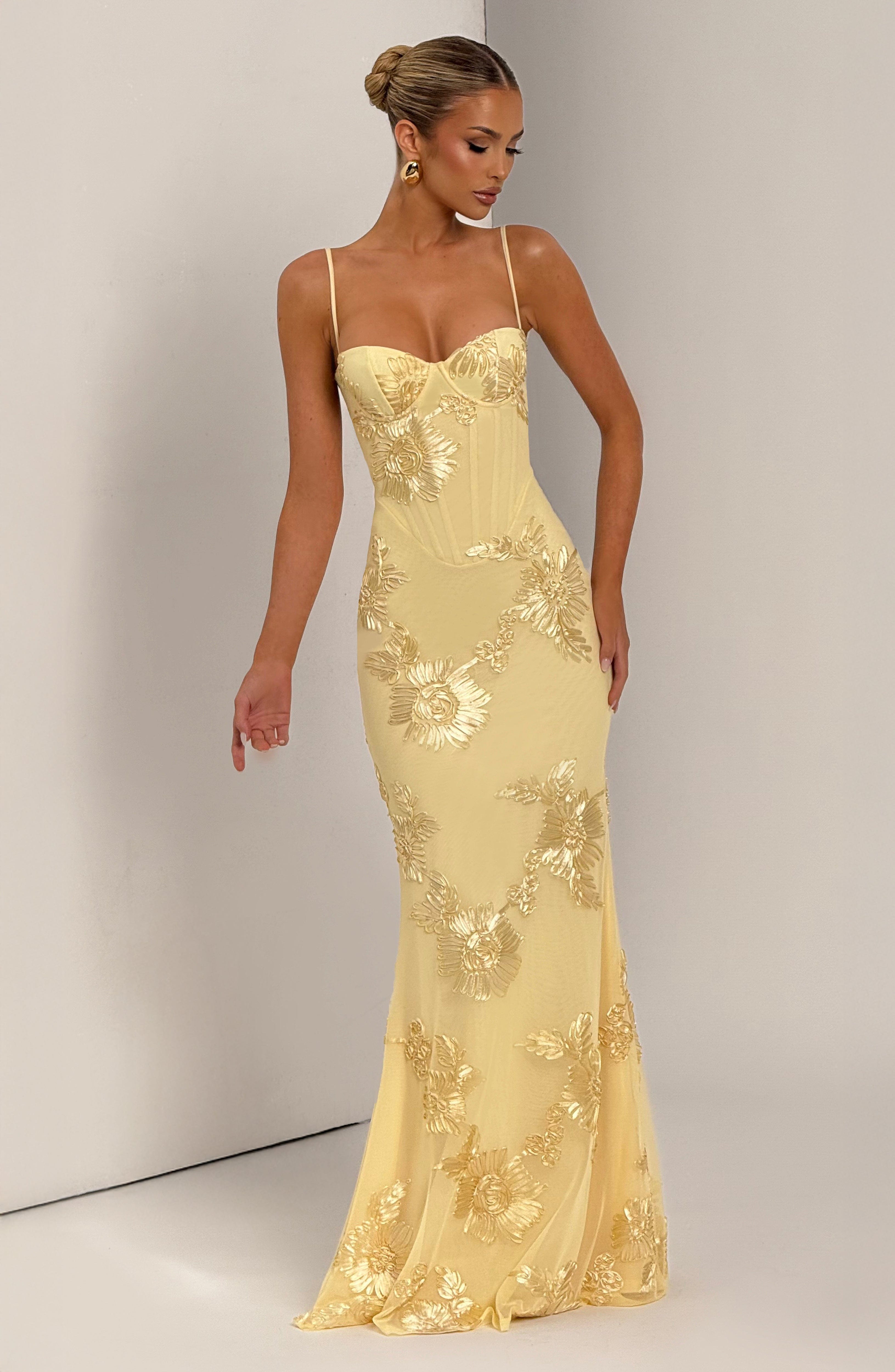 Vestido Raquel - Elegancia estructurada con detalles exclusivos