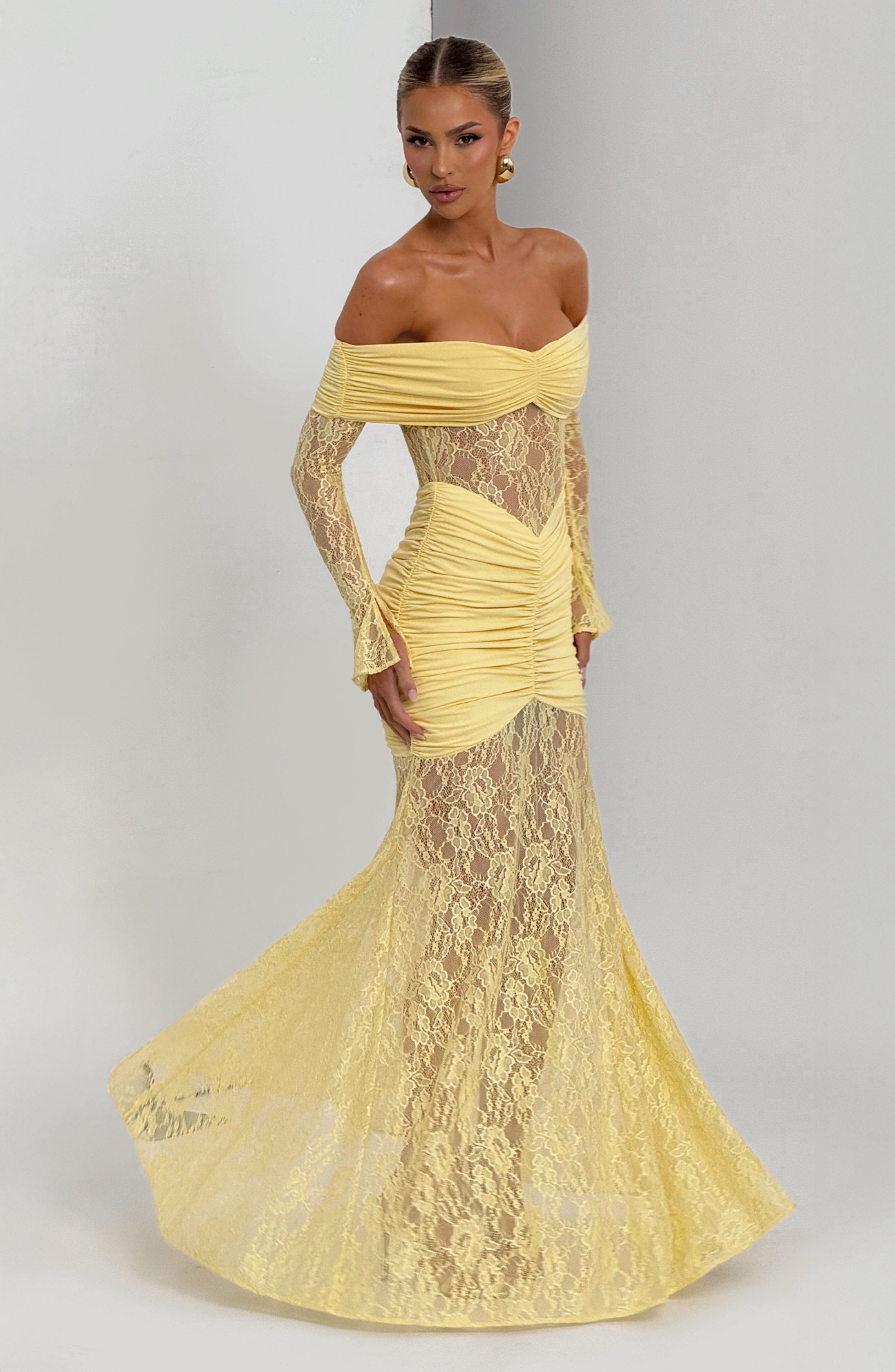Vestido Libra - Elegancia sofisticada con encaje y drapeado