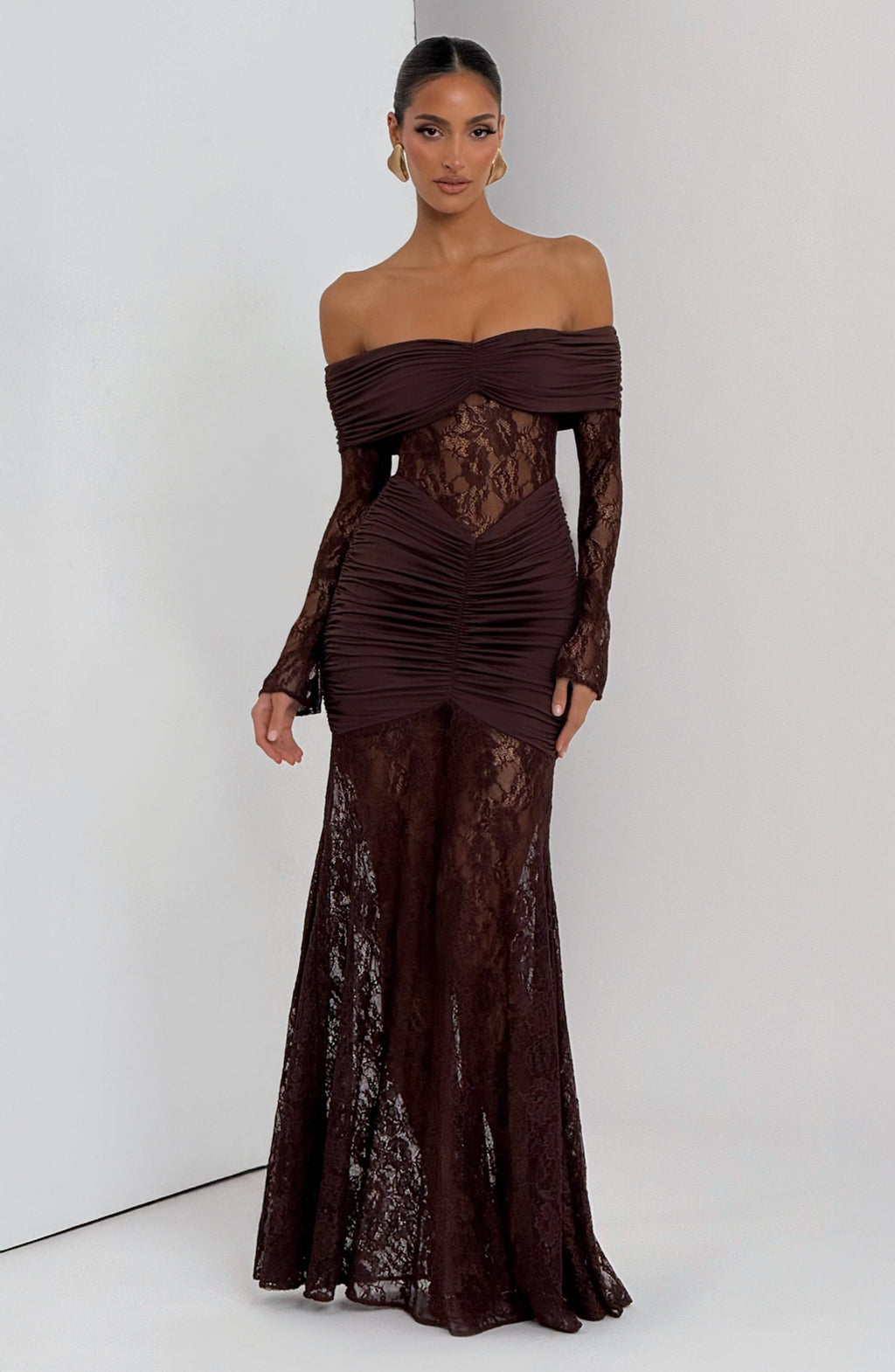 Vestido Libra - Elegancia sofisticada con encaje y drapeado